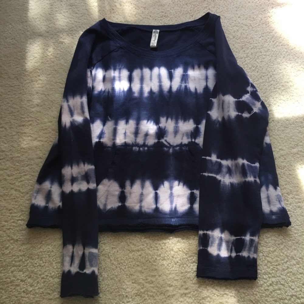 American Rag blue tie dye pullover